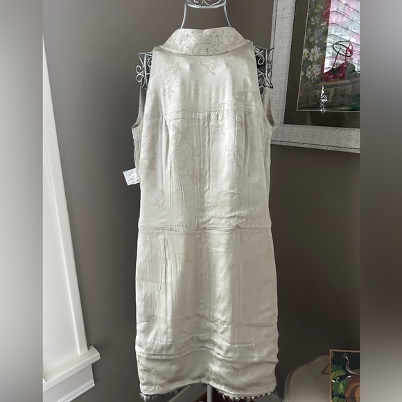 Authentic Chanel Sleeveless oatmeal wool fur trimmed dress size 40 - Picture 6 of 12